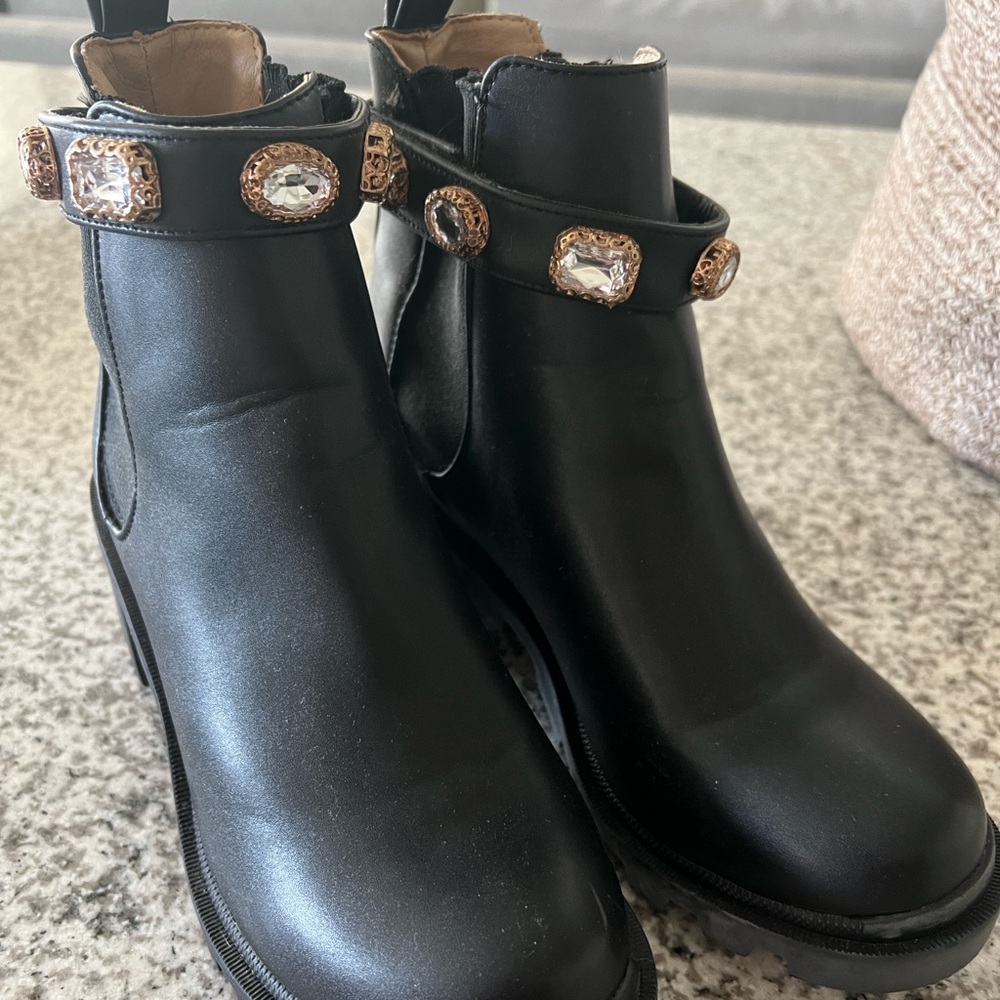 Steve Madden Women's Amulet Ankle Boot